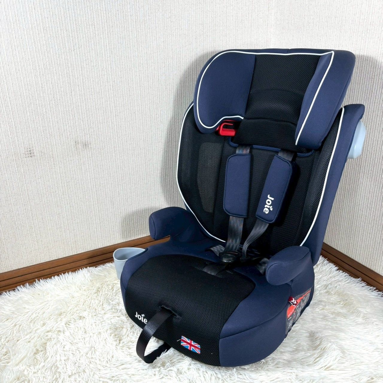 美品】 Joie エレベート ジュニアシート ドリンクホルダー付き