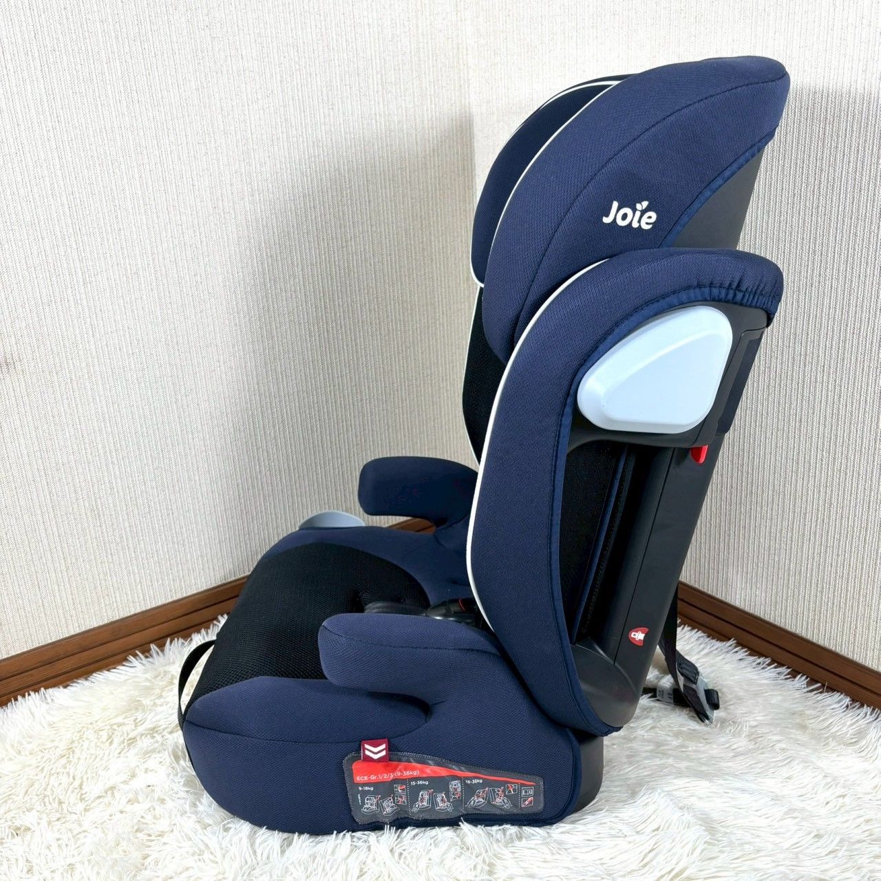 美品】 Joie エレベート ジュニアシート ドリンクホルダー付き