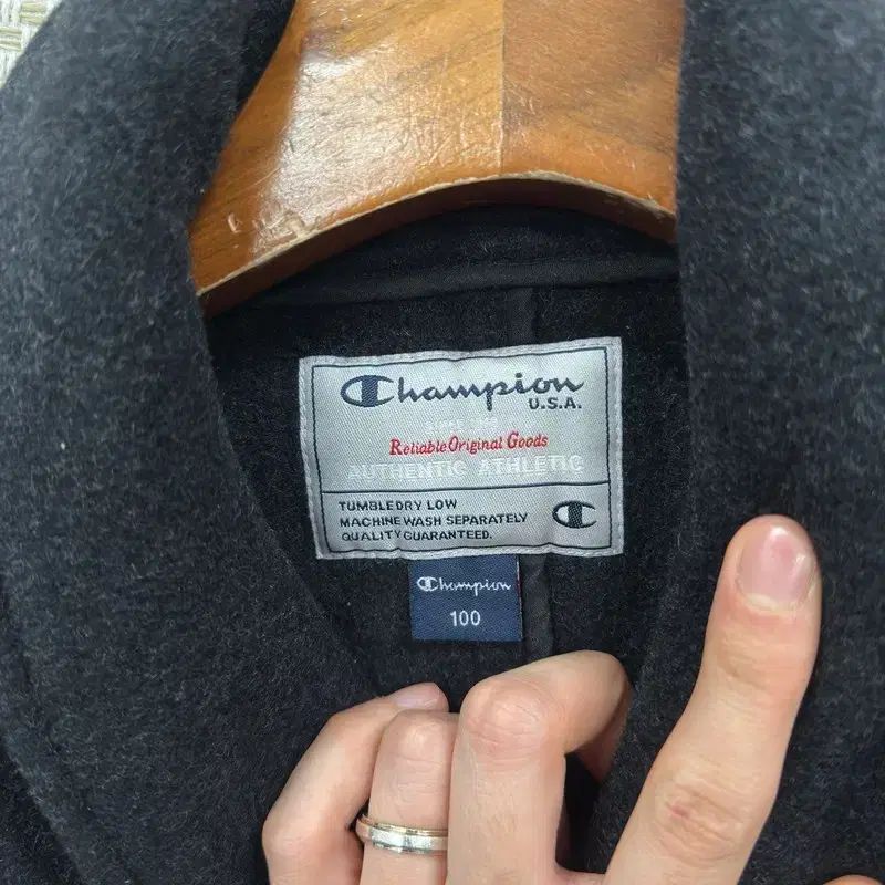 Champion アセンティック