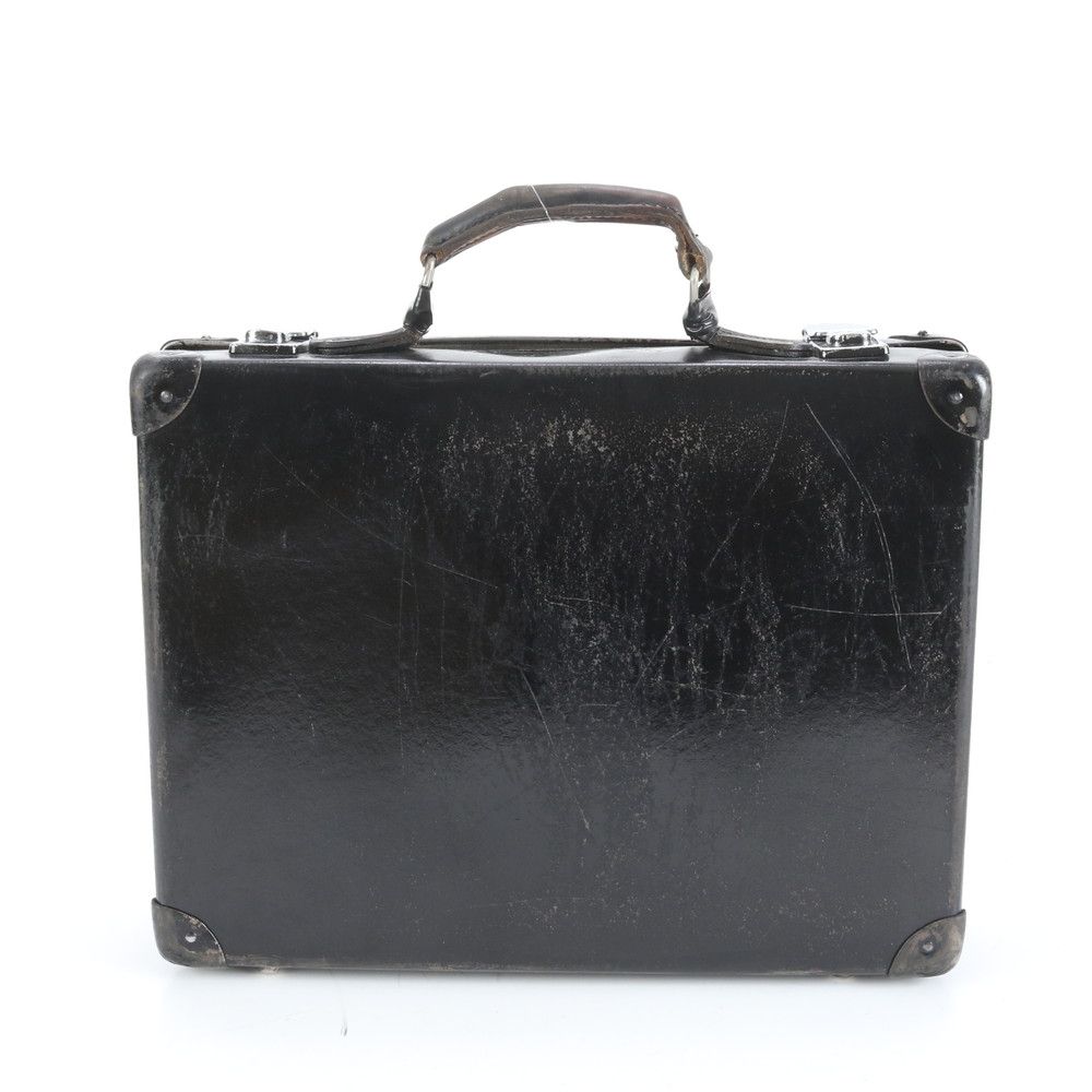 グローブトロッター レザー アタッシュケース ハードケース 書類鞄 ビジネス 本革 ブラック 黒 A4 メンズ RRM CZ25-6