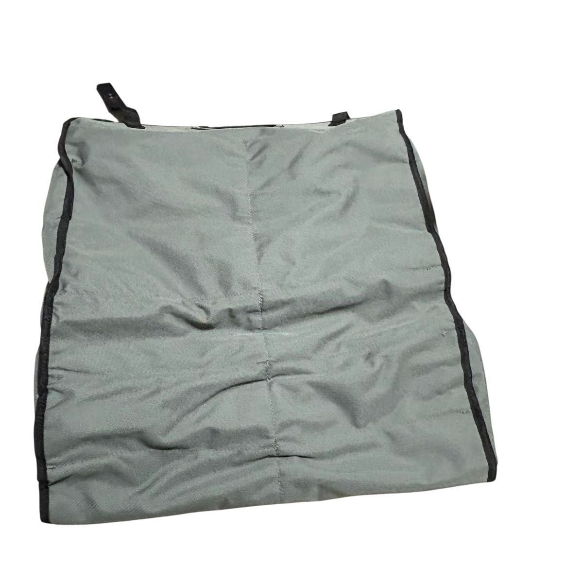 THULE スーリー シューズオーガナイザー 壁掛け