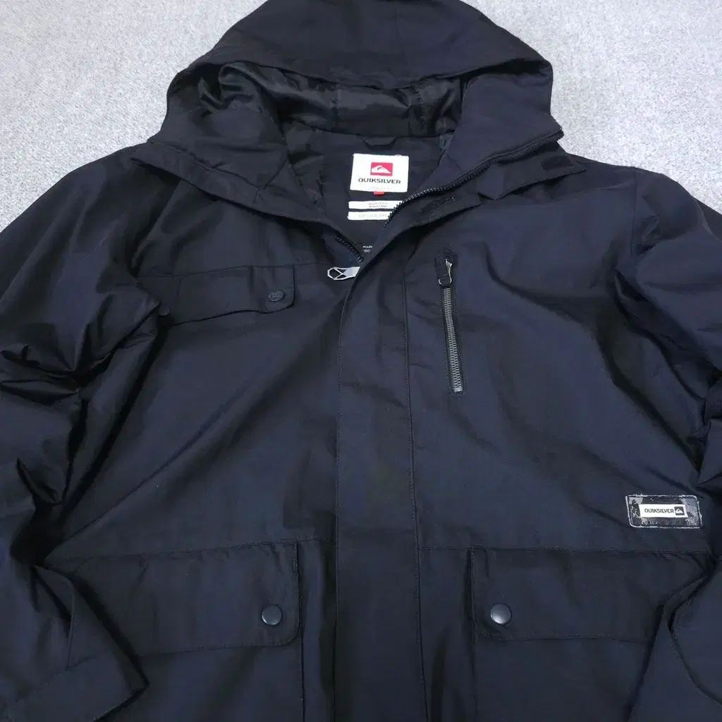 M QUIKSILVER クイックシルバー アウター ダウン ボード