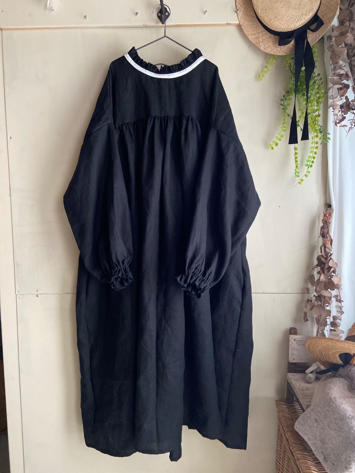 価格 リネンワンピース ヨークギャザーワンピース ブラック 着丈110cm