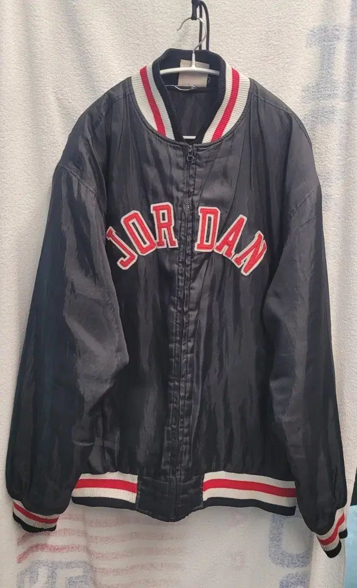 ジョーダン ブラック スタジアム ジャケット