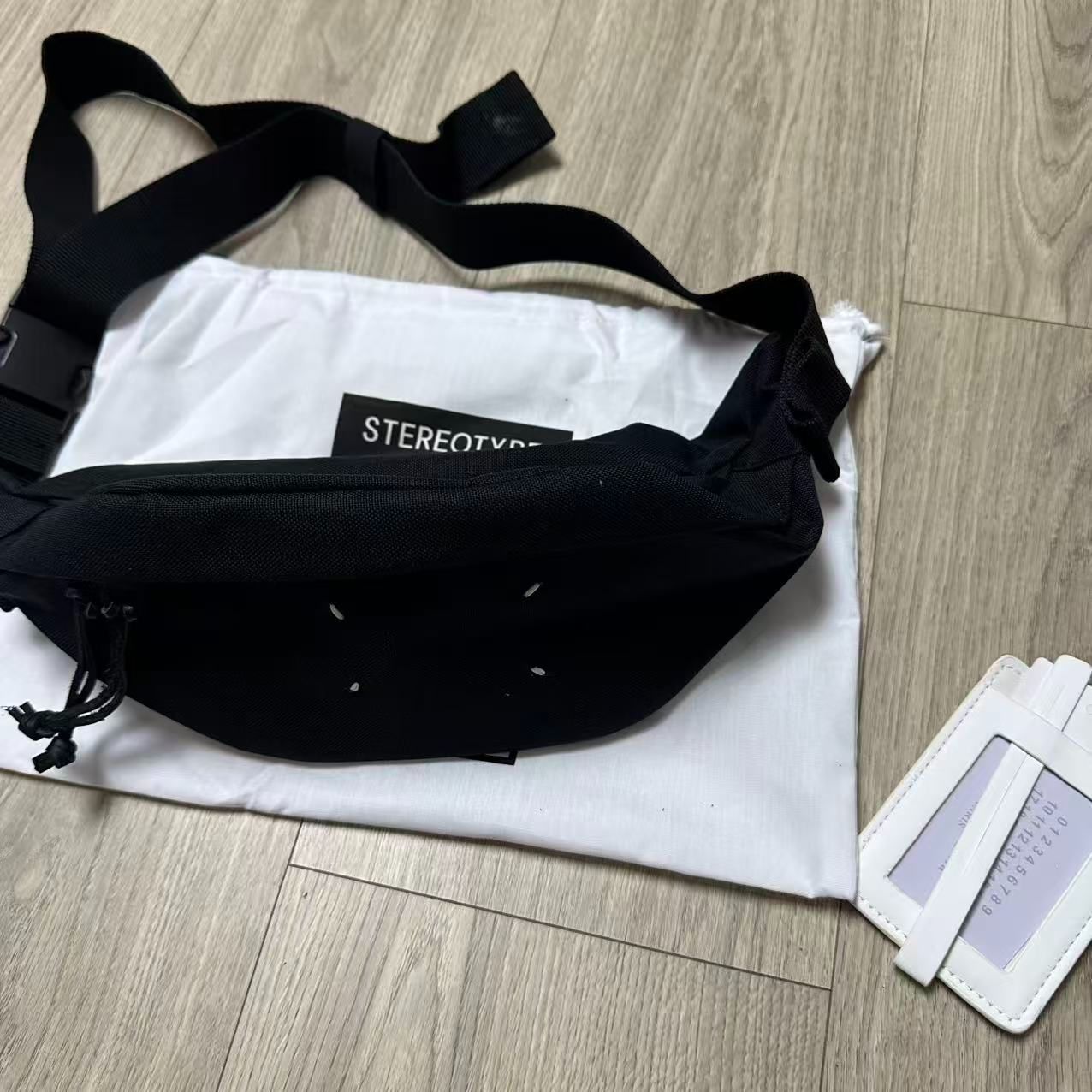 MM6 メゾンマルジェラ 4ステッチウエストバッグ ボディーバッグ