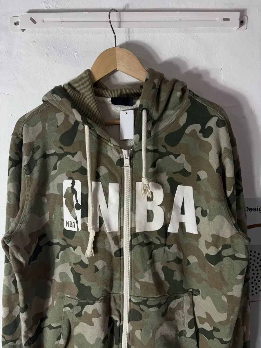 NBA ミリタリー フードジップアップ