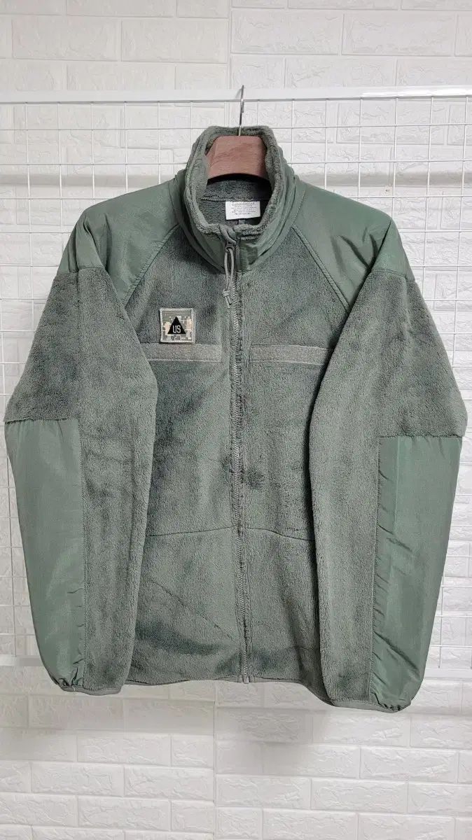 105 ミリタリーUS オリジナル オリーブ カーキ ポーラテック フリースジップアップ ジャケット ゴールデンXL