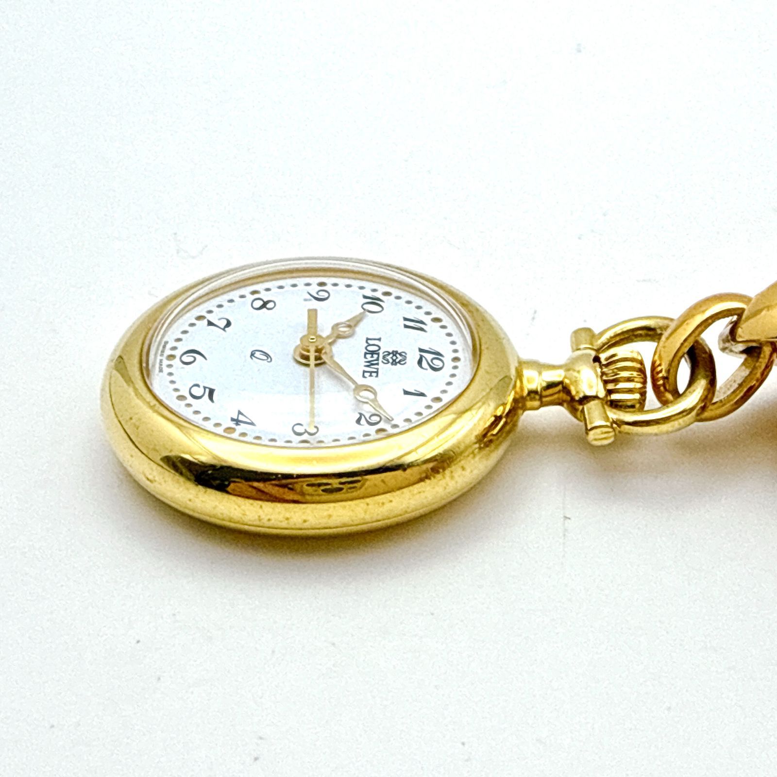  C 071 ヴィンテージ 電池交換済 LOEWE ロエベ ブローチ型 ウォッチ ゴールド ラウンドケース レディース 懐中時計 懐中時計 腕時計(アナログ)
