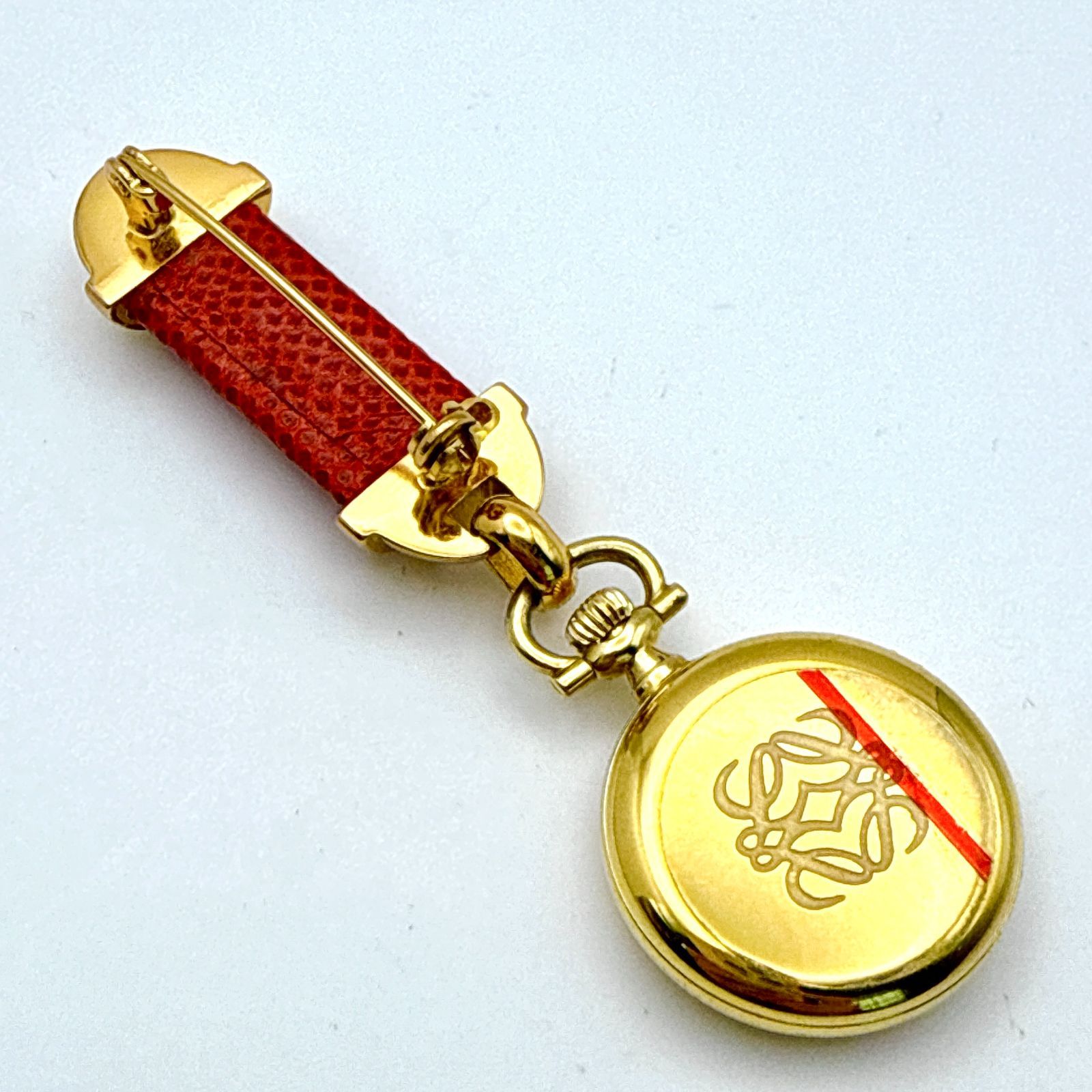 ブローチ型 ウォッチ