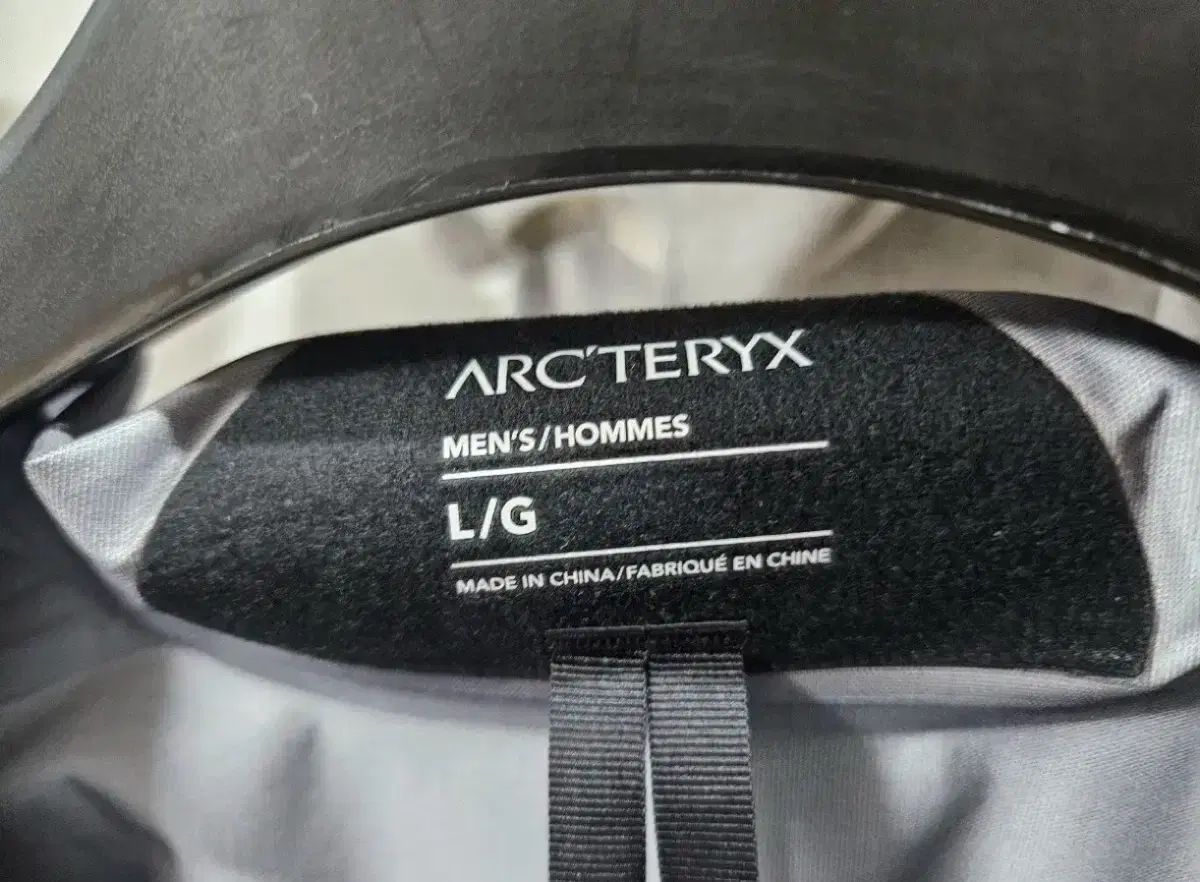 ARC TERYX アークテリクス ベータ ウィンドブレーカー ブラック l