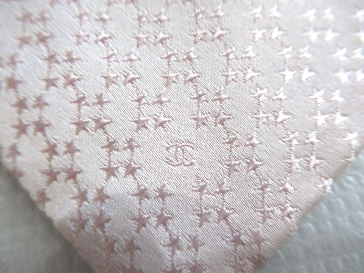 極美品☆ CHANEL シャネル ネクタイ シルク100％ 剣先約8㎝ ミニ