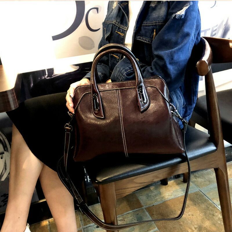 ハンドバッグ ショルダーバッグ レディース 本革 2way 軽い 斜めがけ トートバッグ 大人 通勤 お出かけ おしゃれ フォーマル シンプル ビジネス 入学式 卒業式 旅行 手提げ