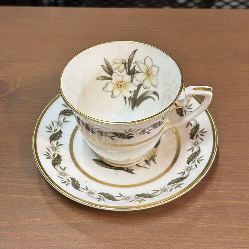ロイヤルウースター BERNINA ベルニナ デミタス カップ＆ソーサー 1客 ビンテージ 金彩 葉っぱ 植物 花 フラワー 英国 洋食器 RU1015-4