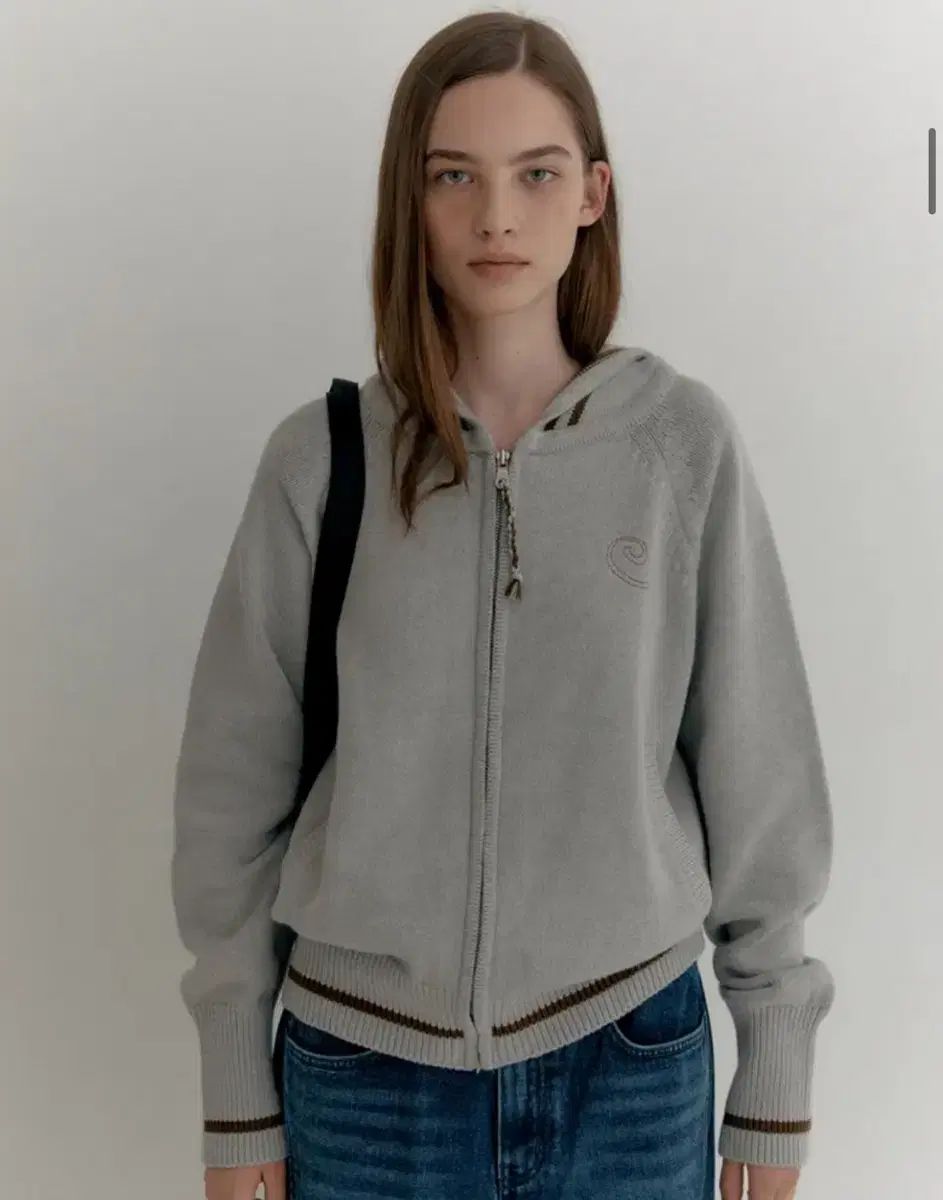 エンゾーブルース ラグラン ジップアップ フーディー