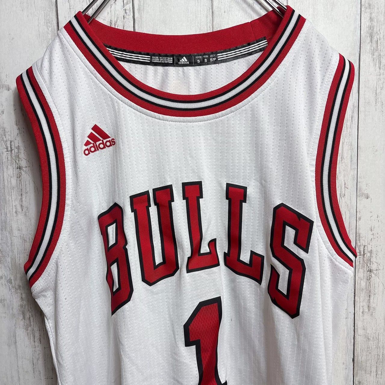 アディダス　シカゴ・ブルズ ユニフォーム 刺繍 adidas アディダス NBA シカゴ・ブルズ ROSE #1 スウィングマン