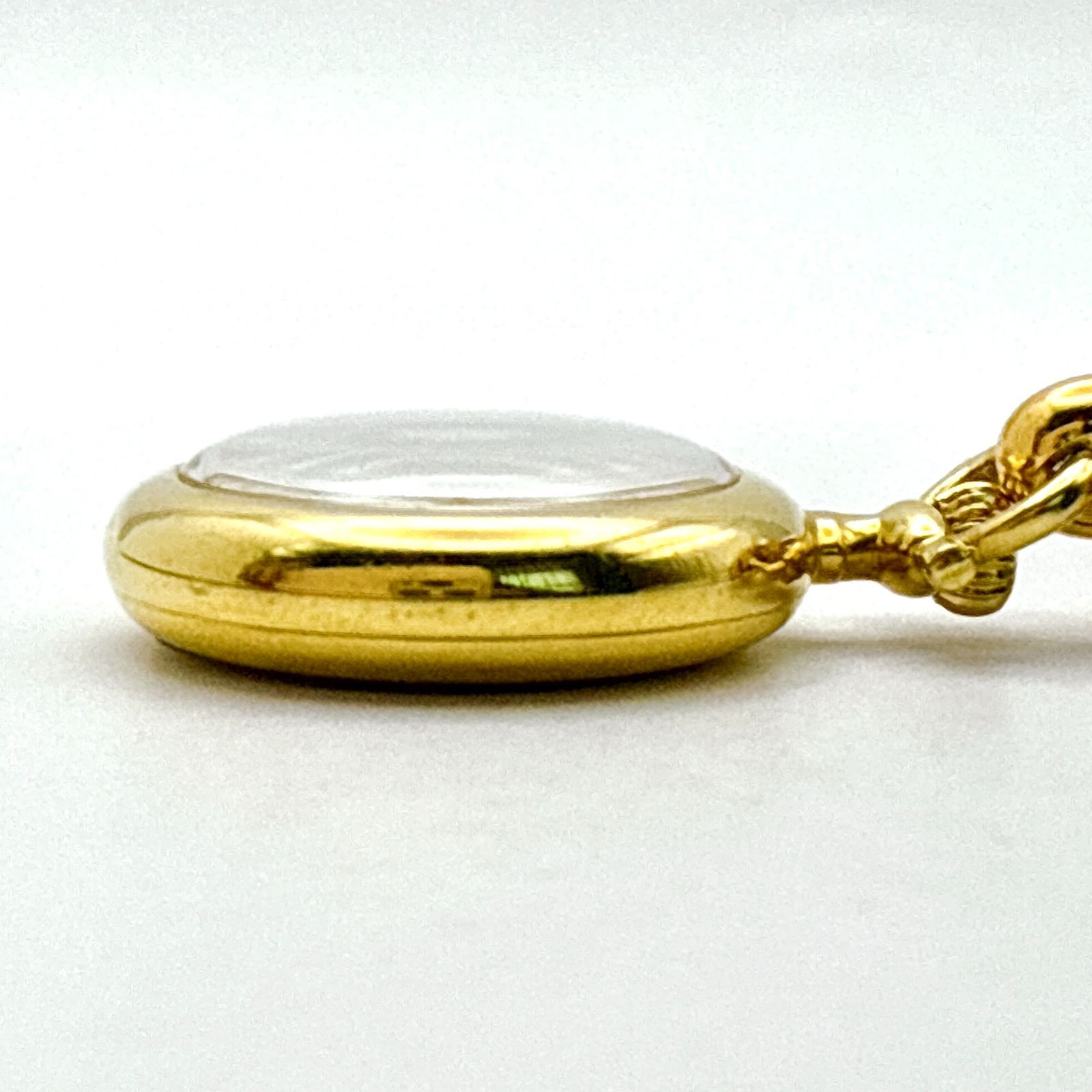 ゴールド ラウンドケース