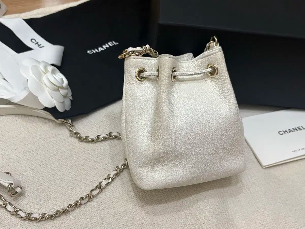 バケットバッグ 白