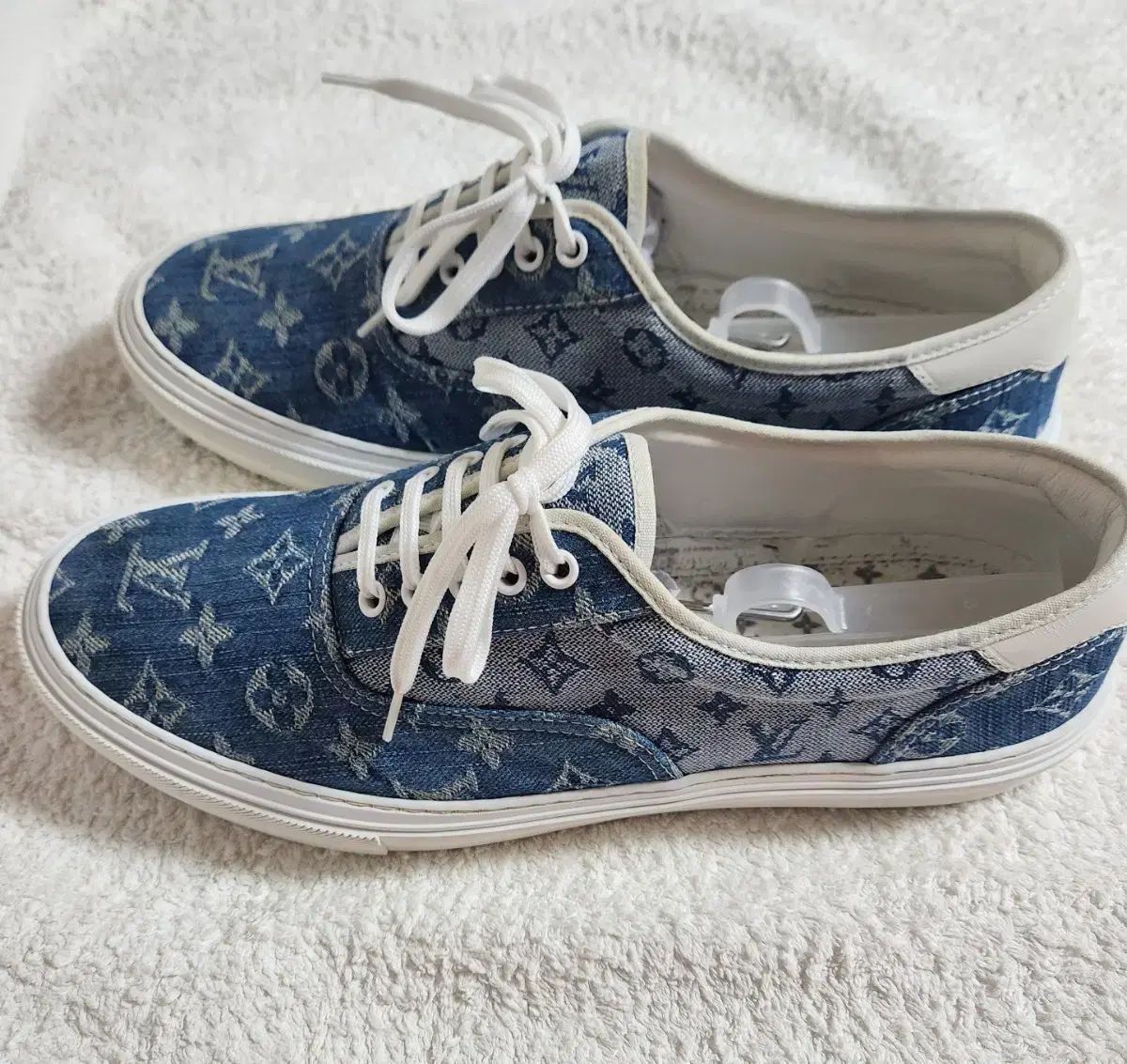 モノグラムデニム