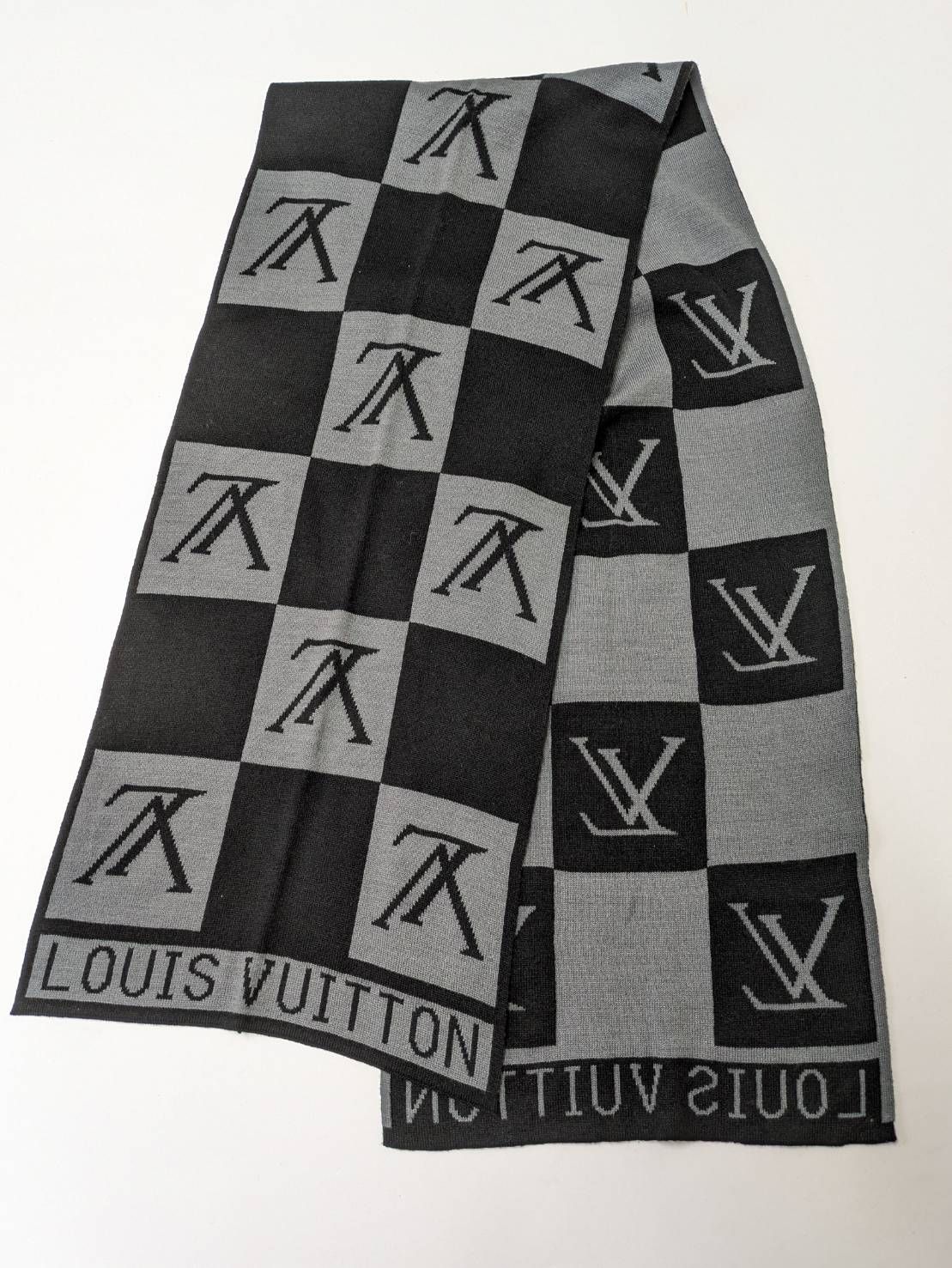  げ交渉 Louis Vuitton チェッカー柄 ロングマフラー B-14 マフラー 小物