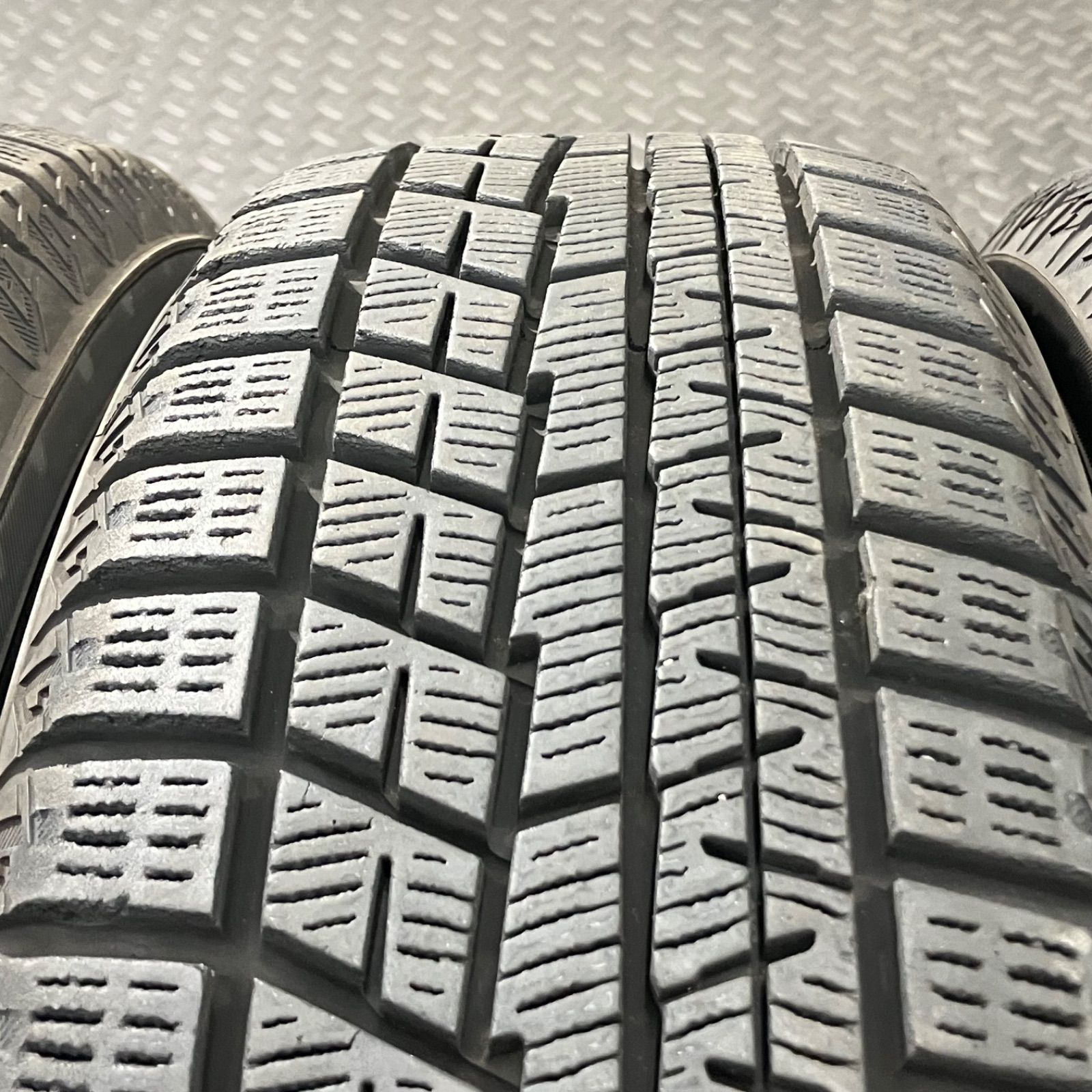 スタッドレスタイヤ 3509