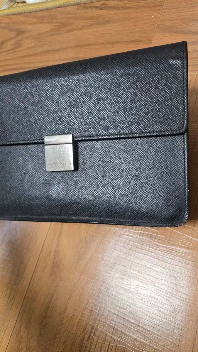 ルイヴィトン ダミエ ブラック クラッチバッグ