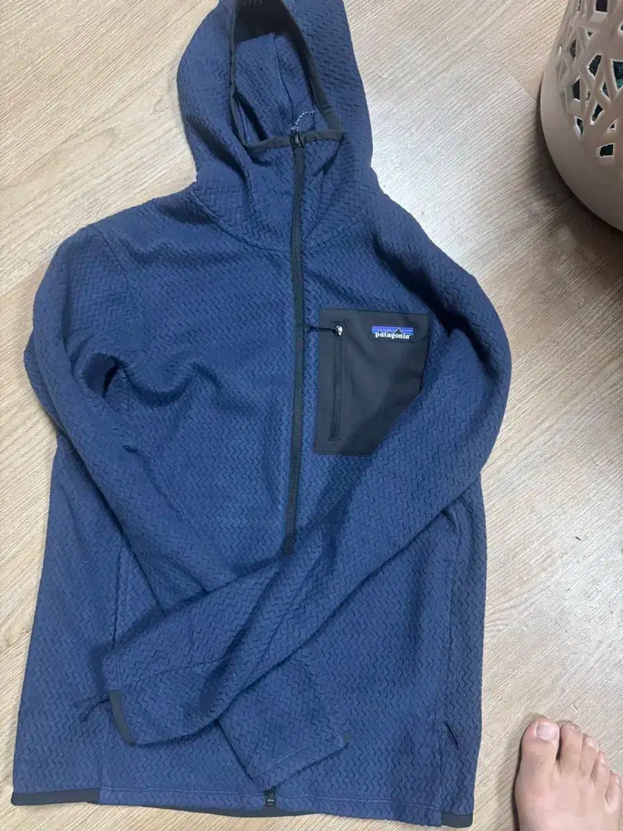 パタゴニア R1 エアジップフーディー 95