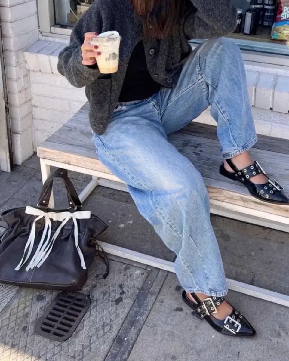  テヨン着用 GANNI バックル バレエシューズ ホワイト 38 フラットシューズ バレエシューズ パンプス