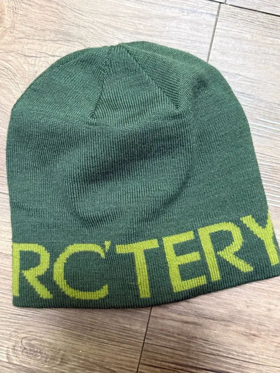 ARC TERYX アークテリクス ビーニー カーキ