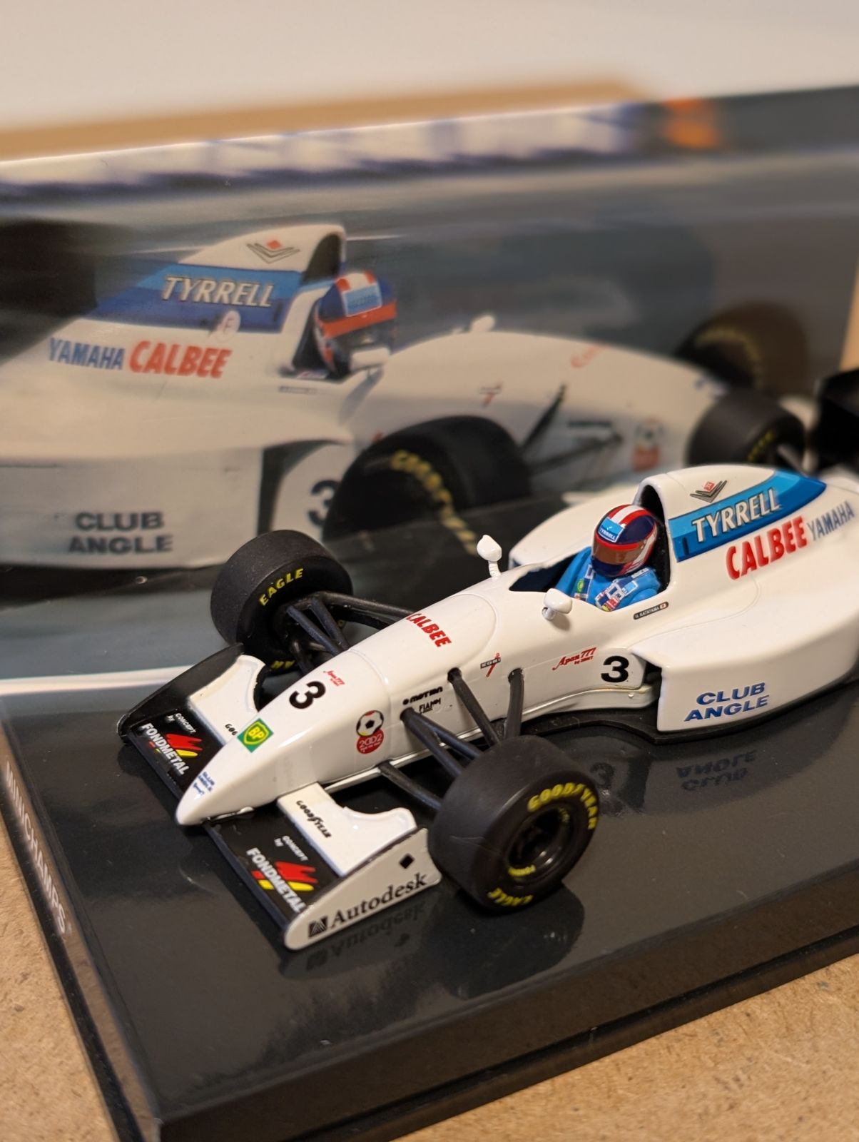 世界 ユーロスポーツ別注ミニチャンプス1 43ティレル022片山右京