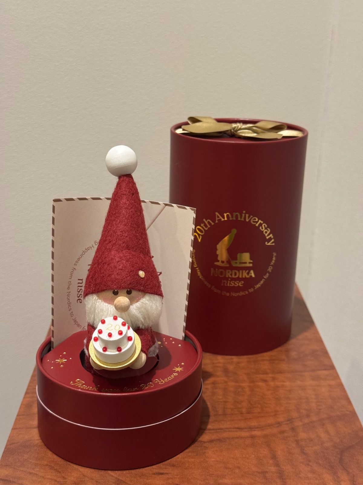 ノルディカ ニッセ 20th celebration ケーキを持ったサンタ