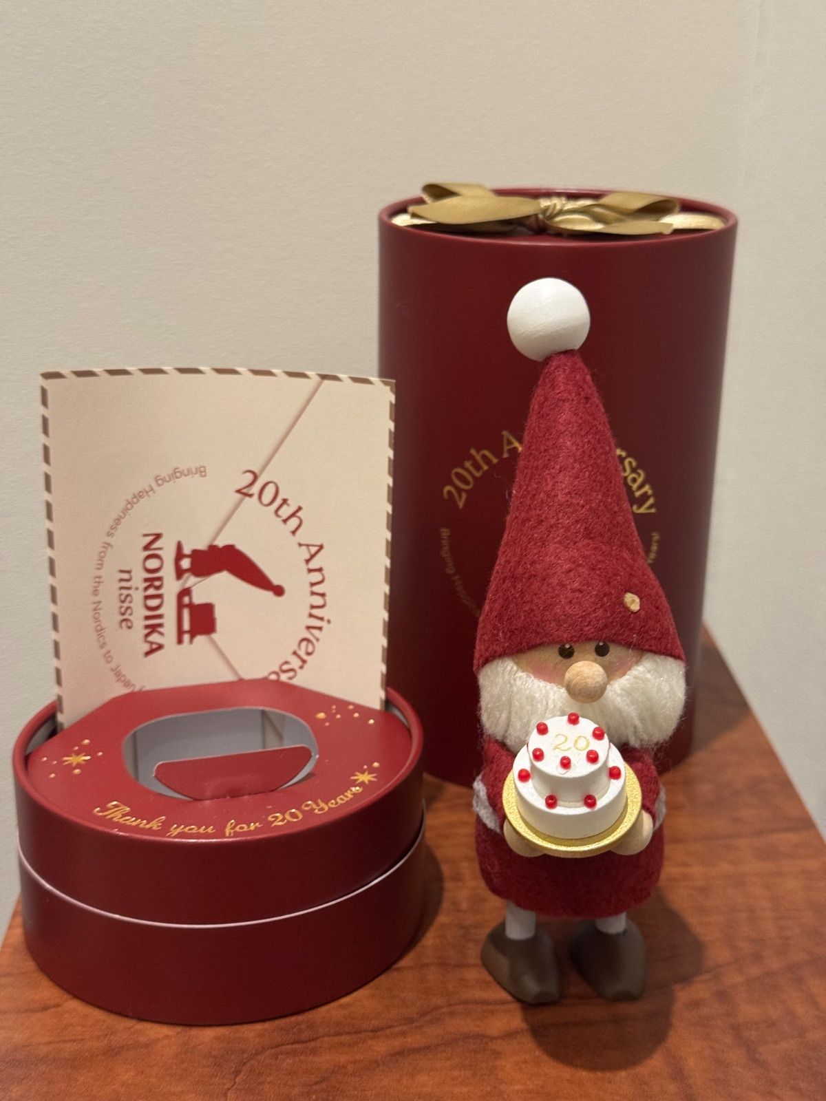 ノルディカ ニッセ 20th celebration ケーキを持ったサンタ