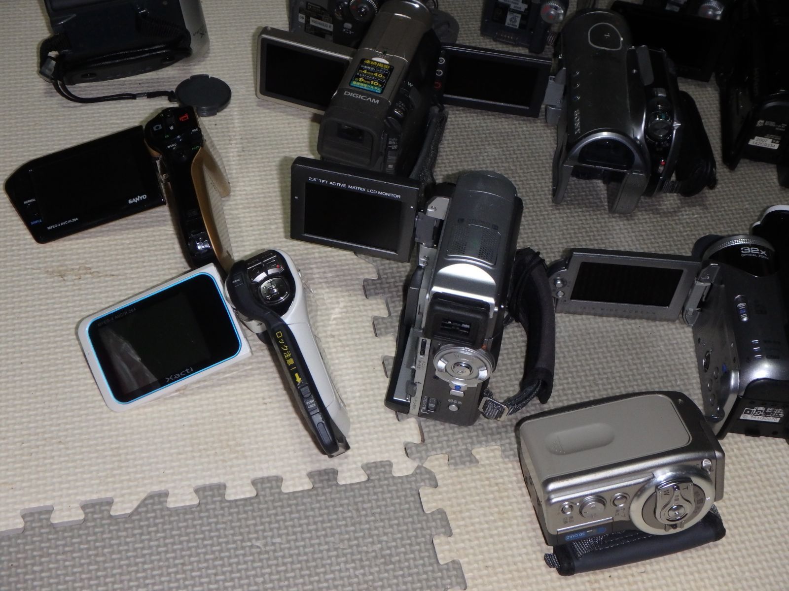 ジャンク ビデオカメラ 24台 まとめて セット - メルカリ