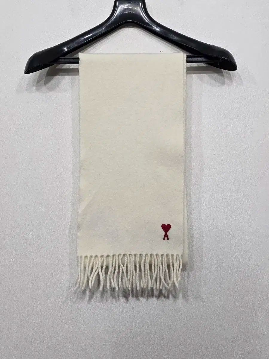 アミ スモール ハート ロゴ マフラー アイボリー