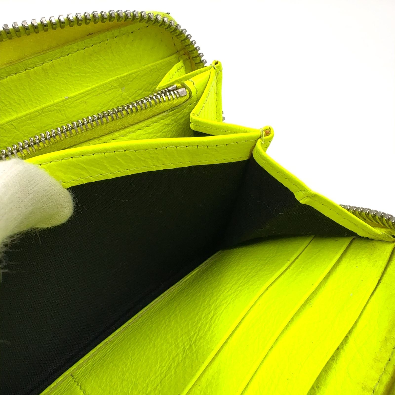 レザー ブラック