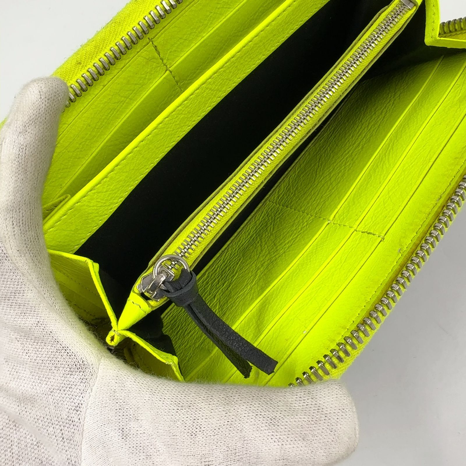 長財布 シルバー