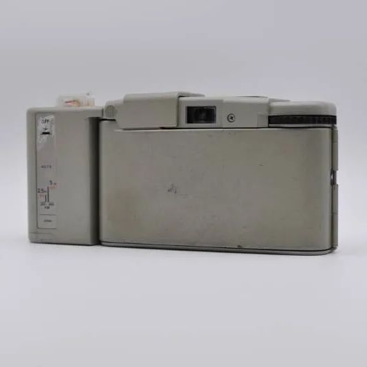 ファイナルセール開催中！ 動作ＯＫ OLYMPUS XA2 A11 ホワイト コンパクトフィルムカメラ 妥協のない