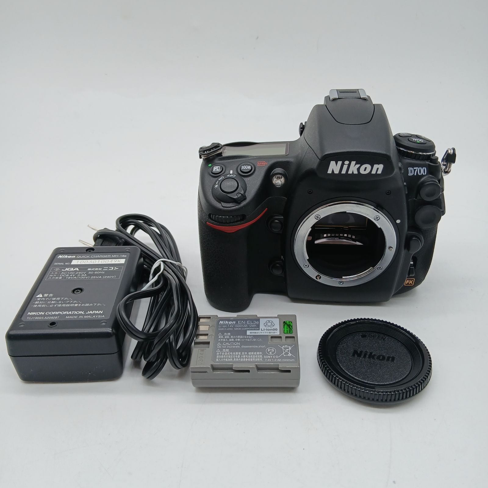 5488ショット！新品級 ☆ Nikon デジタル一眼レフカメラ D700 ボディ