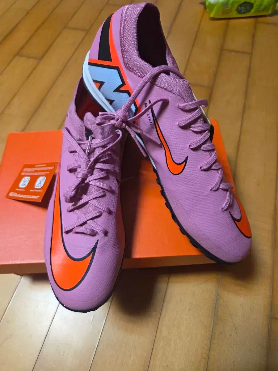 ヴェイパー プロ 280 サッカーシューズ TF ティエンポ FANTOM