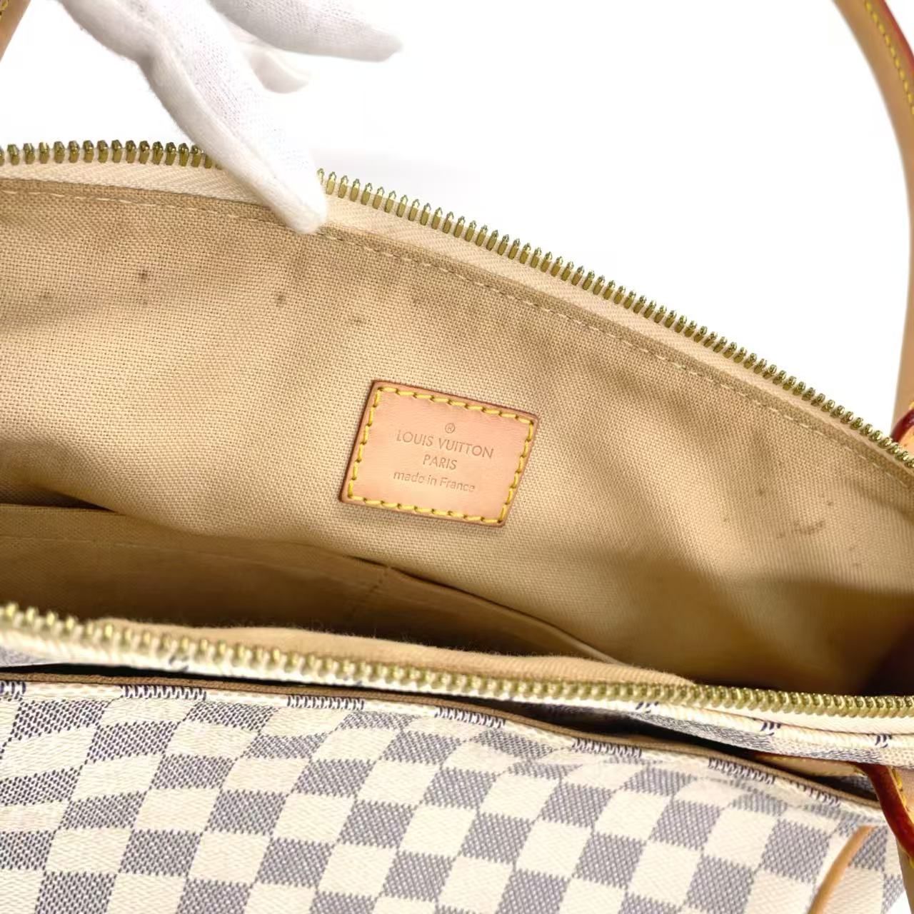 ダミエアズール