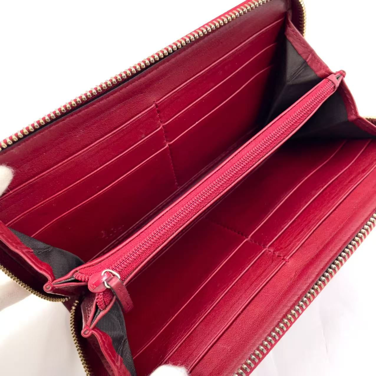 GUCCI マイクログッチシマ ラウンドファスナー長財布 レザー レッド