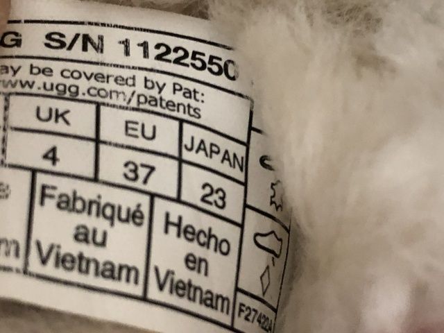 ブラウンベージュ