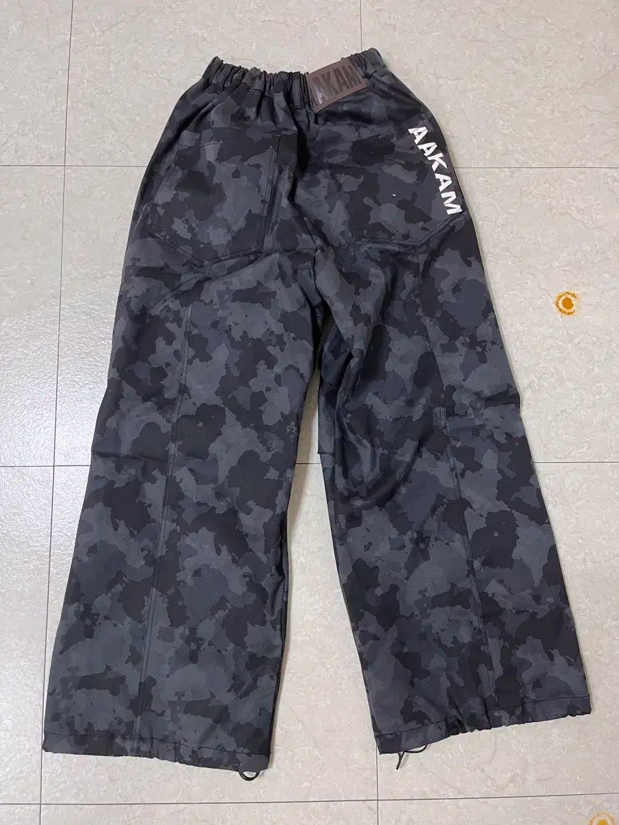 カモフラージュパンツ