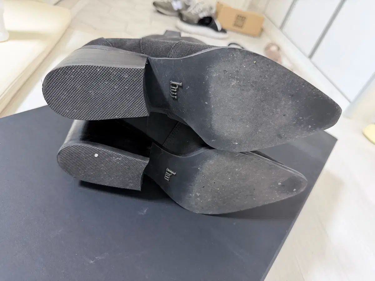 HOWUS ウェスタン