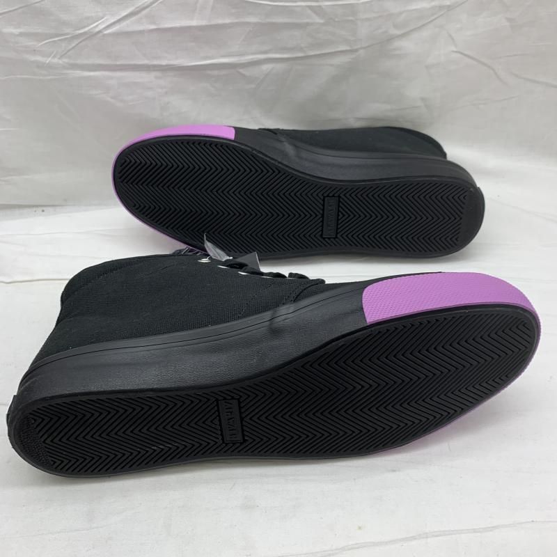 thﾓﾃﾞﾙ ﾌﾞﾗｯｸ