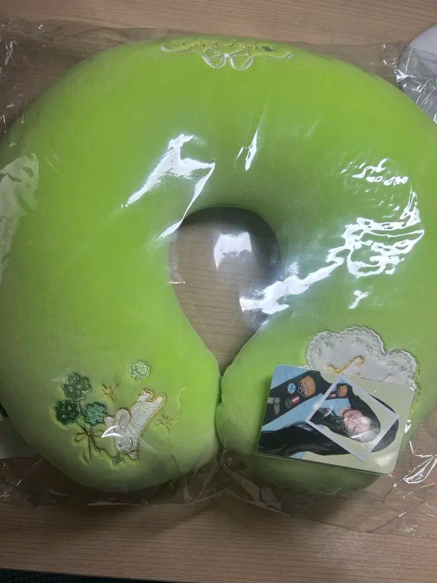 IVE SCOUT ウォニョン ネックピロー IVE SCOUT ウォニョン ネックピロー IVE SCOUT ウォニョン ネック