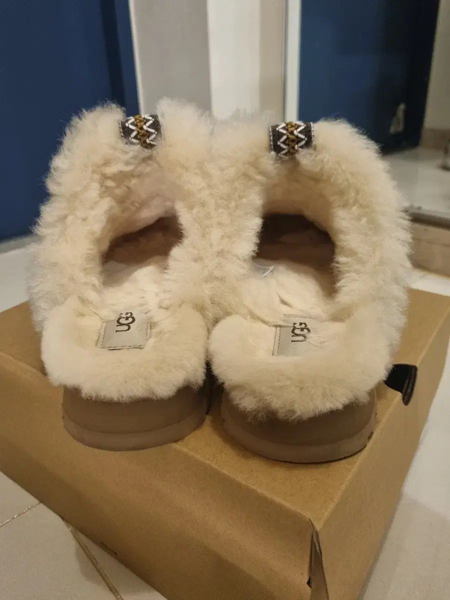 UGG ディスケット