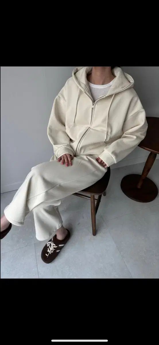 厚手裏起毛トレーナーセットアップズボンシャーリング 生地QUEEN더