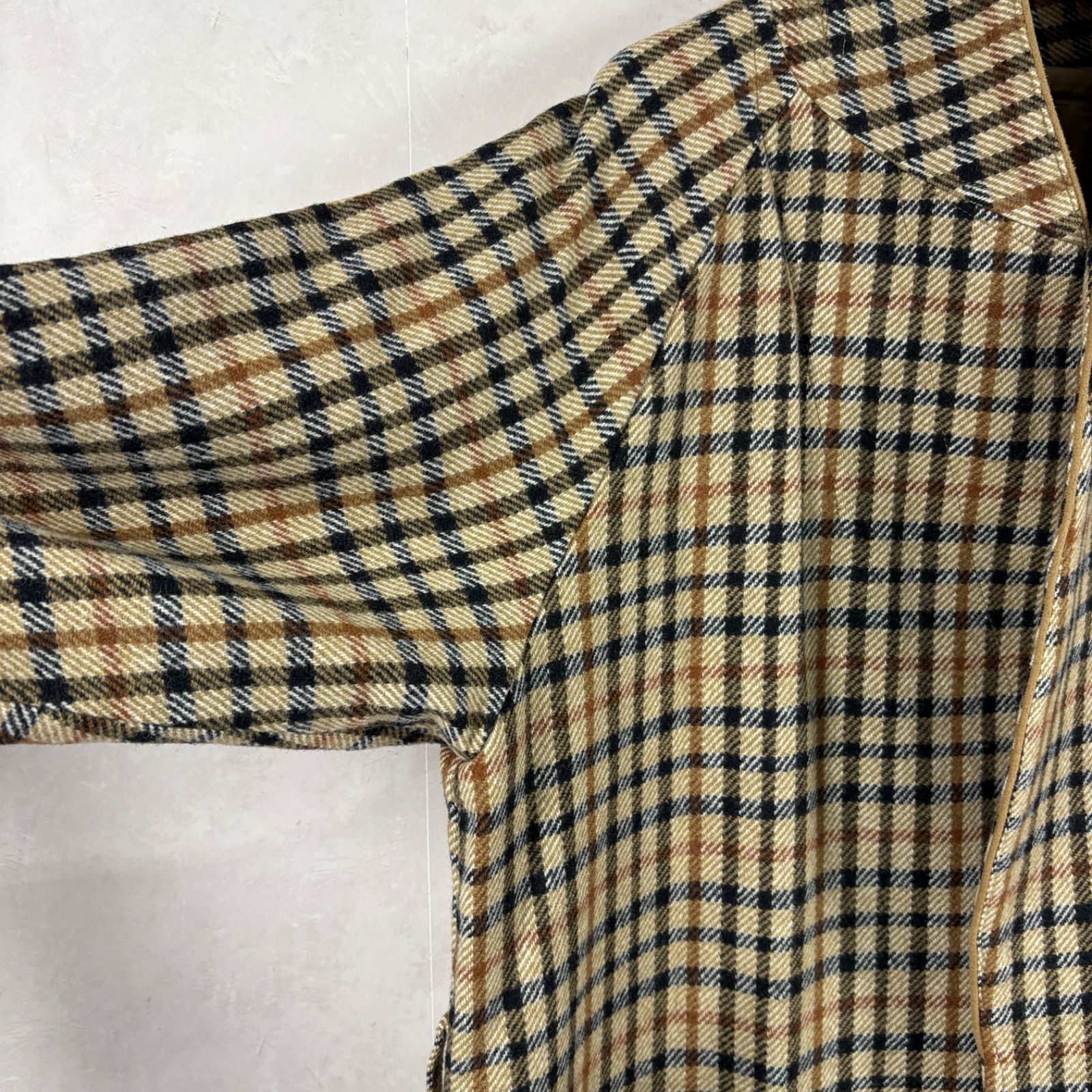 美品 DAKS ダックス 定番チェック 総柄 ウール ガウンコート ウエスト