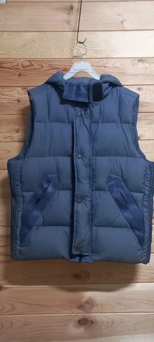 CP Company ダウンベスト