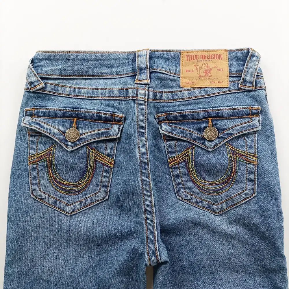 トゥルーレリジョン デニムパンツ サイズ26 ブーツカット ストレッチ デニムパンツ レディース A8270